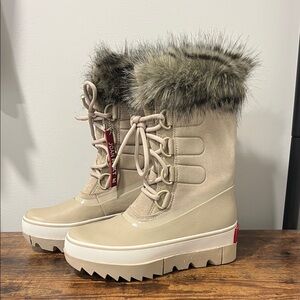 Sorel Joan of ArcticNext Waterproof Tan Winter Boots with Faux Fur - never worn